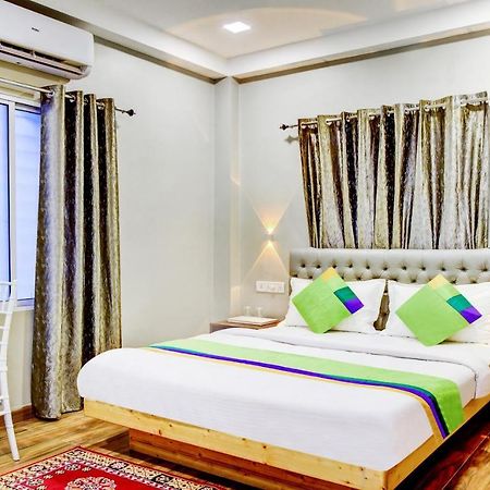 فندق سيليجوريفي  Treebo Trip Mittal Gardens المظهر الخارجي الصورة
